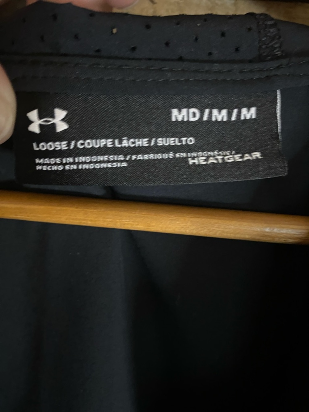 Under Armour Black Hooded Half-Zip Pullover size medium light weight - Picture 2 of 11
